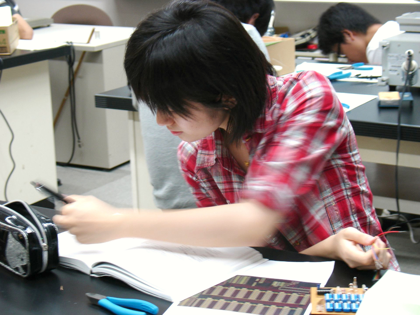 この時はユニバーサル基板を使っていました